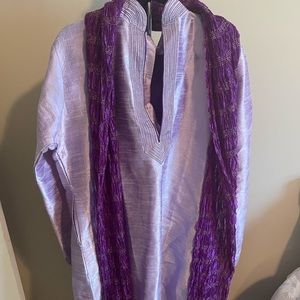 Lavender kurta, worn a few times, good condition and great for any Indian events
